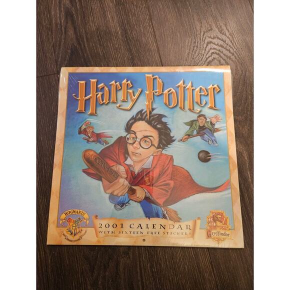 Harry Potter 2001 Calender with 16 free stickers. New old stock. - Picture 1 of 4